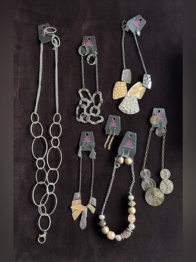 paparazzi lot of costume jewelry sets (necklaces and earrings)